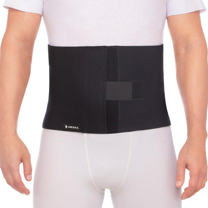 La *faja lumbar ballenada en neoprene* es un soporte de alta calidad diseñado para brindar comodidad y protección a la zona lumbar. Fabricada con material de neoprene, ofrece un ajuste firme y flexible que ayuda a aliviar el dolor y prevenir lesiones en la espalda.